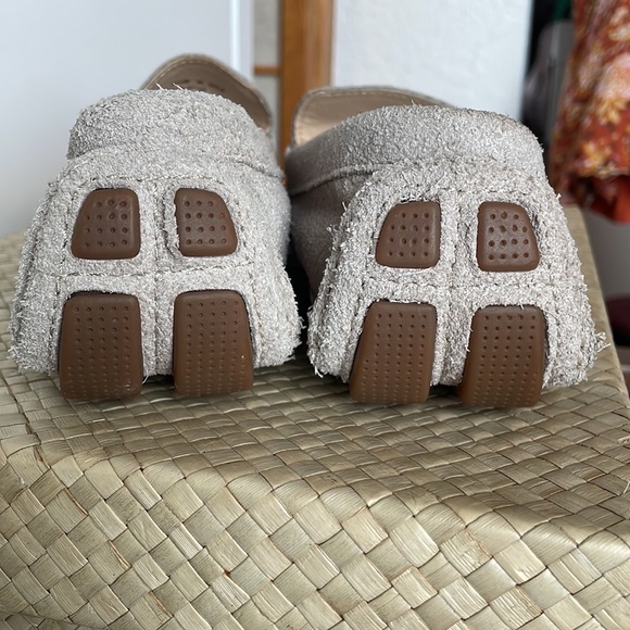 Cole Haan Shelby Logo II Beige Suede Driver Loafer 7.5 US - Picture 6 of 13